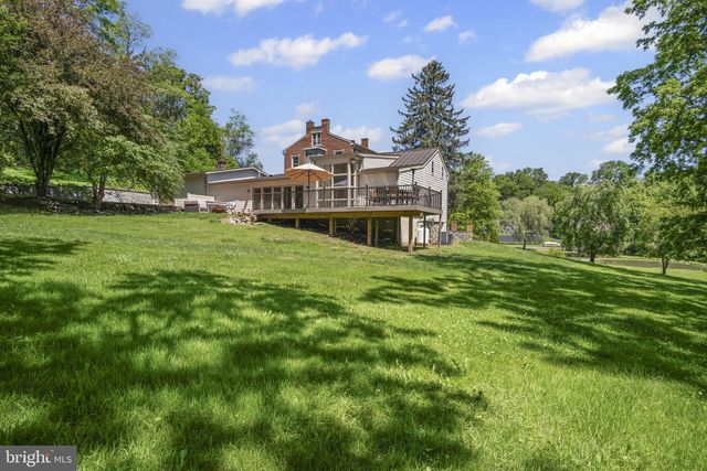 154 CALVARY CHURCH RD, Wrightsville, PA 17368