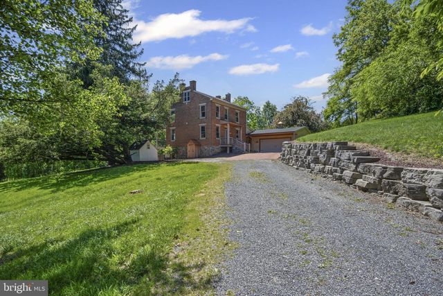 154 CALVARY CHURCH RD, Wrightsville, PA 17368
