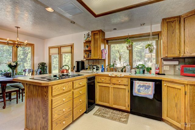 150 E Hubbard, Kuna, ID 83634