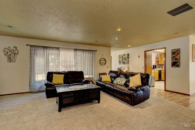 150 E Hubbard, Kuna, ID 83634