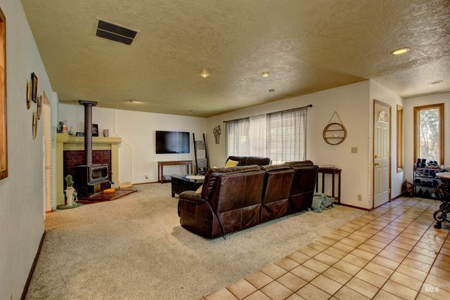 150 E Hubbard, Kuna, ID 83634