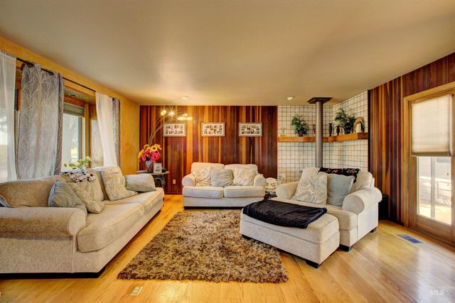 150 E Hubbard, Kuna, ID 83634