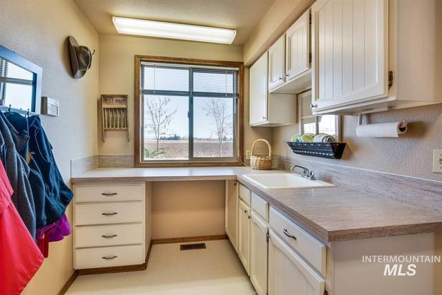 150 E Hubbard, Kuna, ID 83634