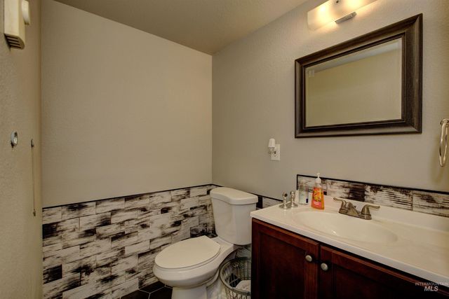 150 E Hubbard, Kuna, ID 83634