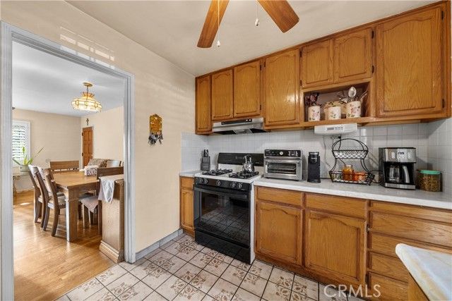 5658 Willowcrest Ave, North Hollywood (los Angeles), CA 91601