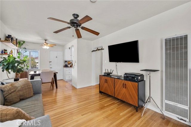 5658 Willowcrest Ave, North Hollywood (los Angeles), CA 91601