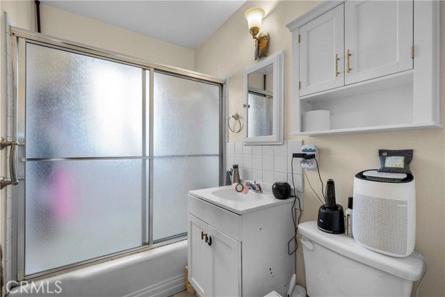 5658 Willowcrest Ave, North Hollywood (los Angeles), CA 91601