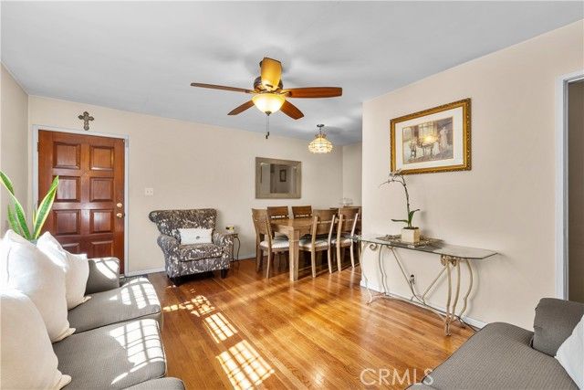 5658 Willowcrest Ave, North Hollywood (los Angeles), CA 91601