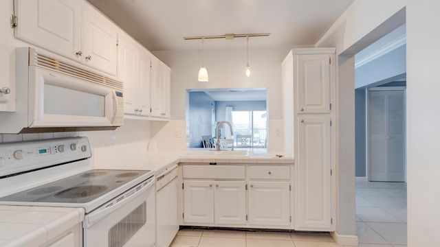 4117 Bougainvilla Drive, Lauderdale-By-The-Sea, Lauderdale By The Sea, FL 33308