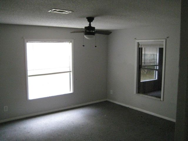 8613 SE 59th Drive, Okeechobee, FL 34974