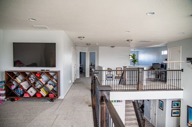 2353 W THOMAS CT, Syracuse, UT 84075