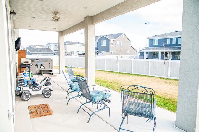 2353 W THOMAS CT, Syracuse, UT 84075