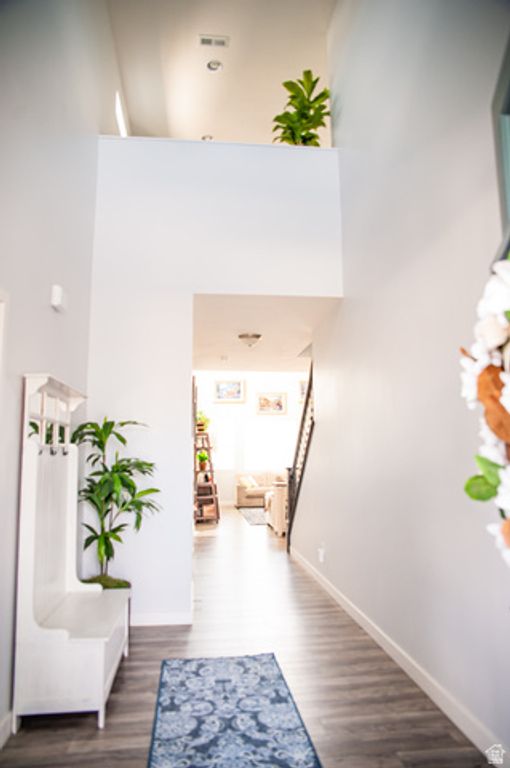 Image 2 of property listing at 2353 W THOMAS CT, Syracuse, UT 84075