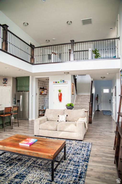 Image 15 of property listing at 2353 W THOMAS CT, Syracuse, UT 84075