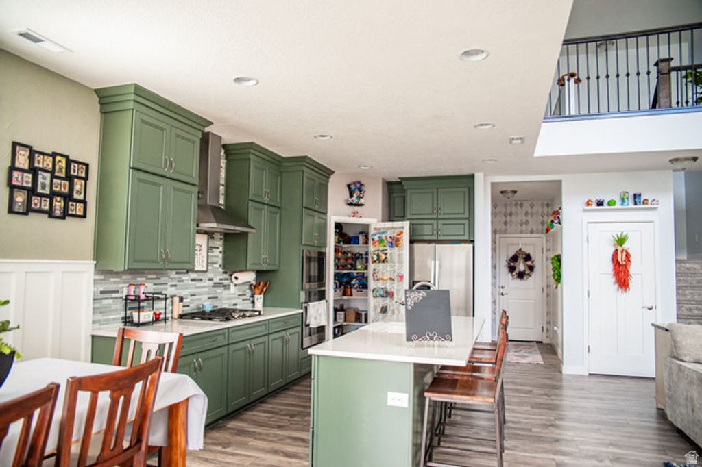 Image 18 of property listing at 2353 W THOMAS CT, Syracuse, UT 84075