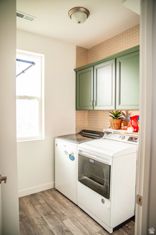 Image 20 of property listing at 2353 W THOMAS CT, Syracuse, UT 84075