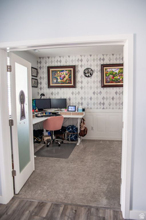 Image 3 of property listing at 2353 W THOMAS CT, Syracuse, UT 84075