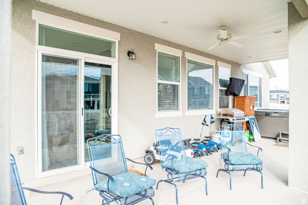 Image 38 of property listing at 2353 W THOMAS CT, Syracuse, UT 84075