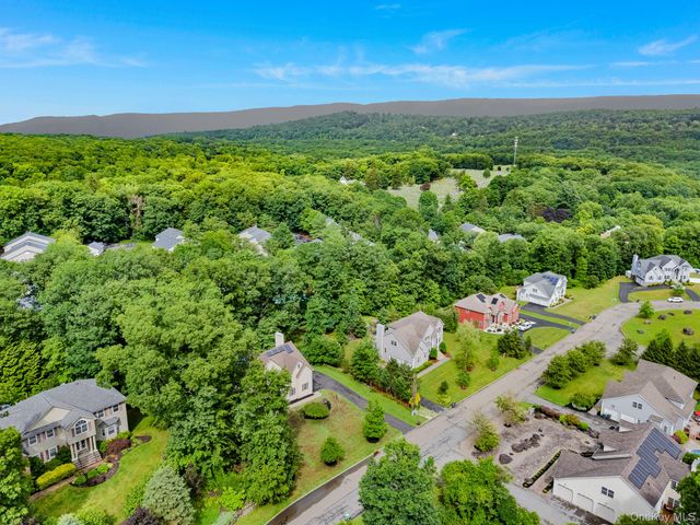 5 Sherwood Court, Highland Mills, NY 10930