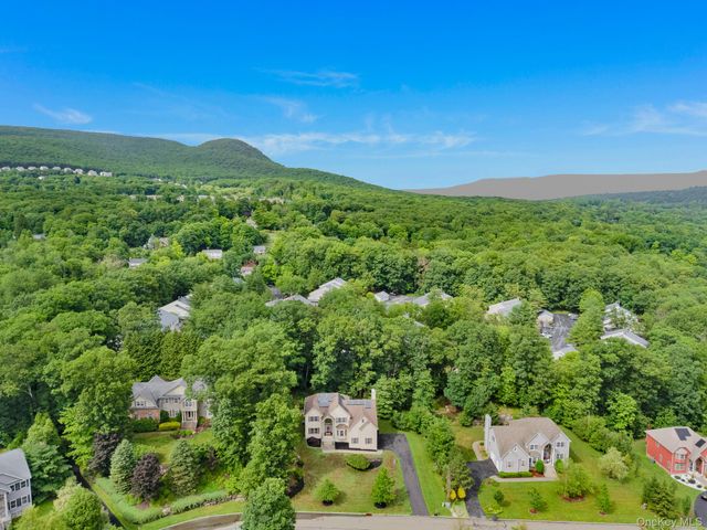 5 Sherwood Court, Highland Mills, NY 10930