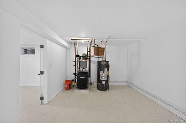 10424 208th Street, Queens Village, NY 11429