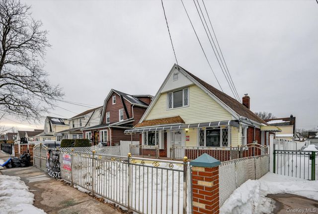 10424 208th Street, Queens Village, NY 11429