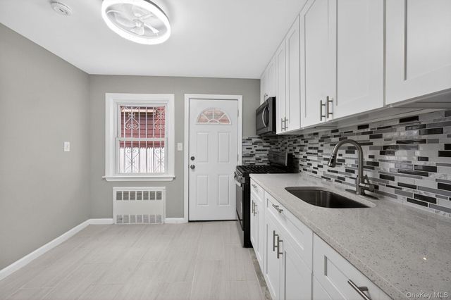 10424 208th Street, Queens Village, NY 11429