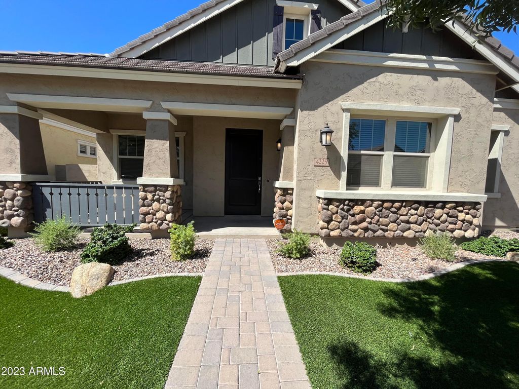 4225 E Ronald Street, Gilbert, AZ 85295
