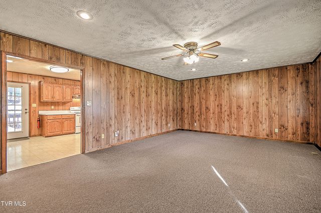 1363 North Highway 91, Elizabethton, TN 37643