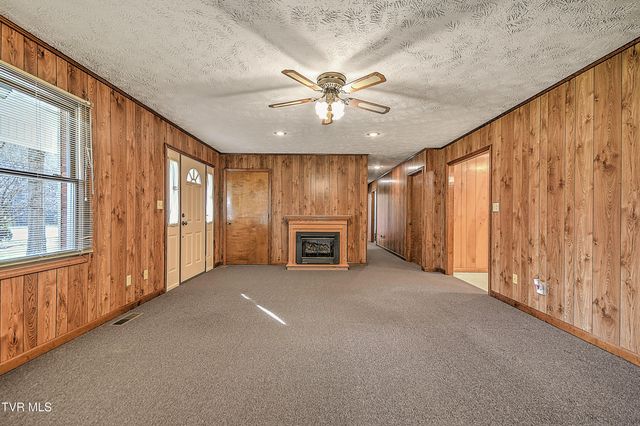 1363 North Highway 91, Elizabethton, TN 37643