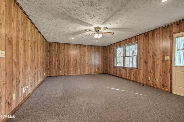 1363 North Highway 91, Elizabethton, TN 37643