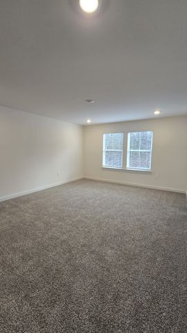 124 Vanguard Drive, La Vergne, TN 37086