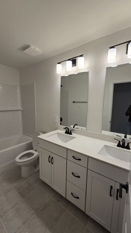 124 Vanguard Drive, La Vergne, TN 37086