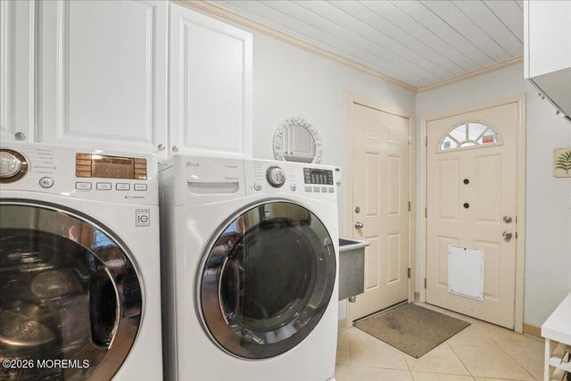 443 W Lake Avenue, Oakhurst, NJ 07755