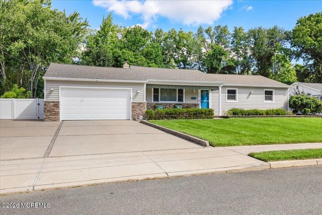 443 W Lake Avenue, Oakhurst, NJ 07755