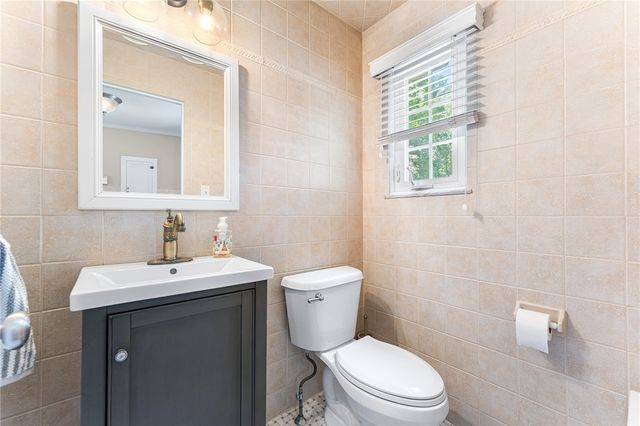 730 Victory Highway, North Smithfield, RI 02896