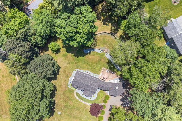 730 Victory Highway, North Smithfield, RI 02896