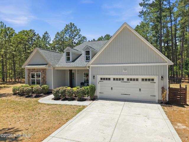 102 Richmond Road, Foxfire Village, NC 27281