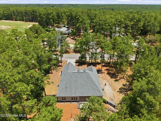 102 Richmond Road, Foxfire Village, NC 27281