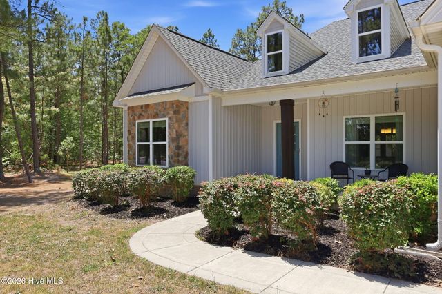 102 Richmond Road, Foxfire Village, NC 27281