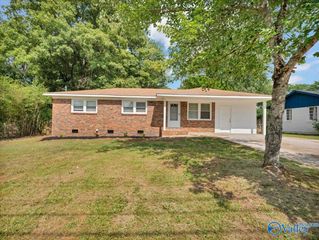 4319 Irondale Drive NW, Huntsville, AL 35810