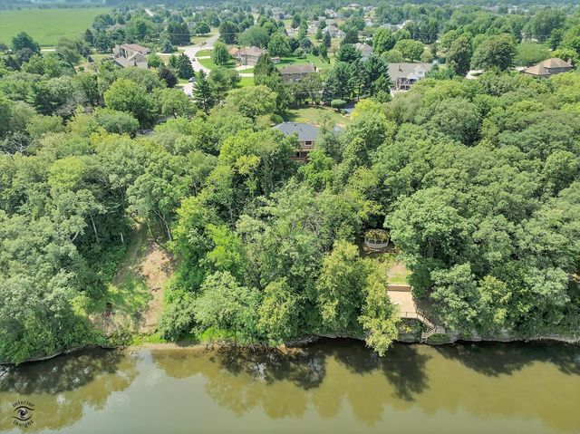 2471 Girard Turn, Kankakee, IL 60901