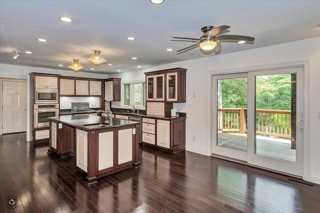 2471 Girard Turn, Kankakee, IL 60901