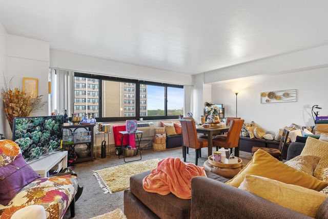 7337 S South Shore Drive 712, Chicago, IL 60649