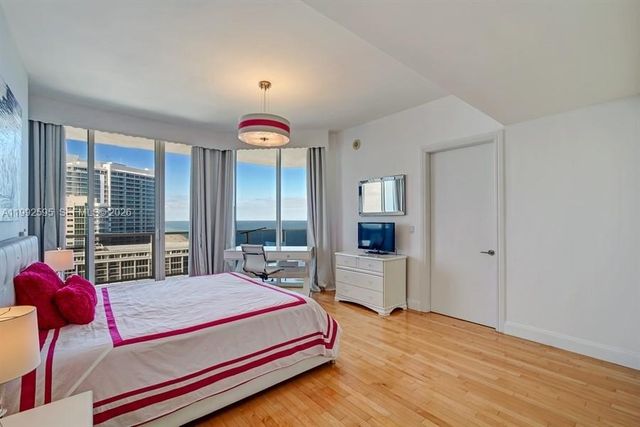 10225 Collins Ave 1703, Bal Harbour, FL 33154