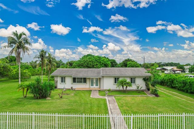 20890 SW 236th St, Homestead, FL 33031