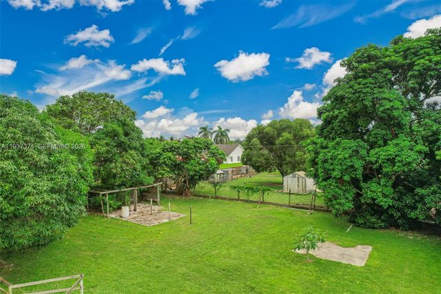 20890 SW 236th St, Homestead, FL 33031