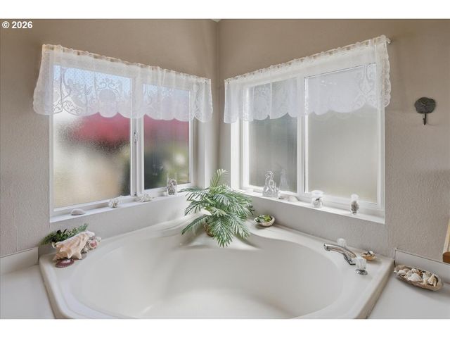 16500 Se 1ST St 27, Vancouver, WA 98684