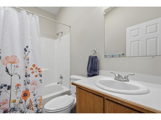 16500 Se 1ST St 27, Vancouver, WA 98684
