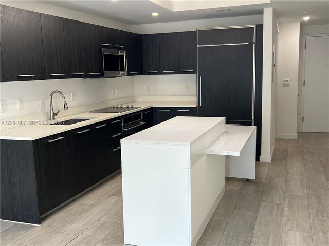 55 SW 9 Street 1605, Miami, FL 33130
